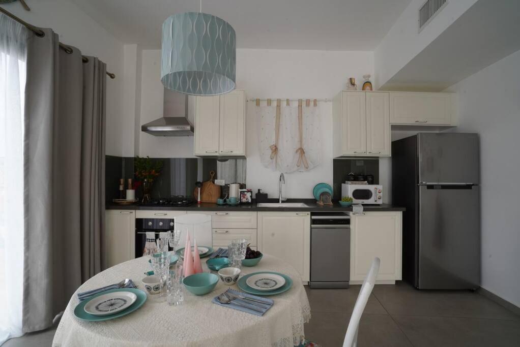 Hakerem New Luxury 3 Rooms Apartments And 2 Rooms Penthaus Tel Aviv Exterior foto